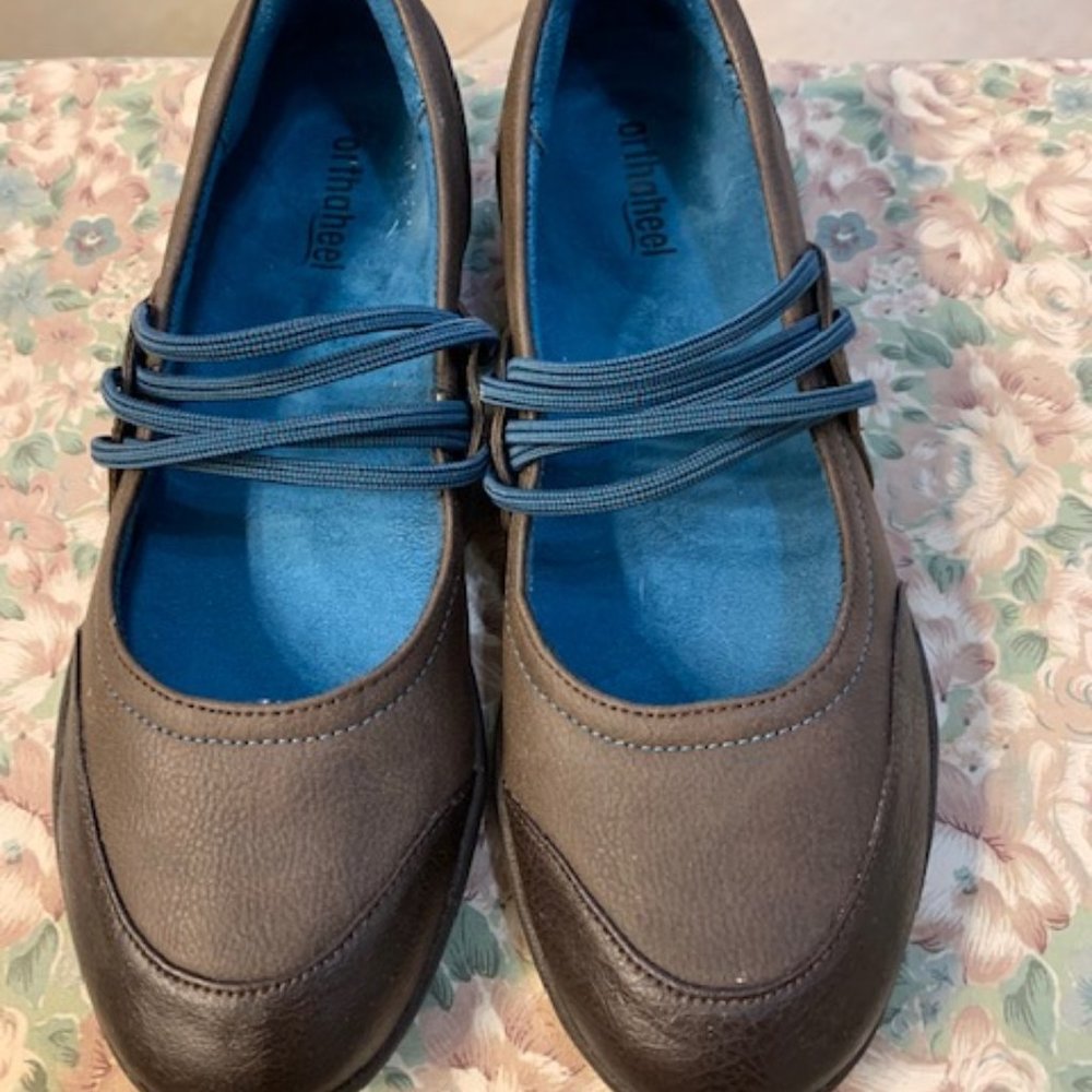 Vionic Orthoheel Brown Flats  Size 7M